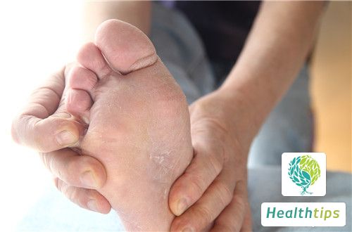 How to Use Vinegar to Soak Feet and Eliminate Foot Odor?