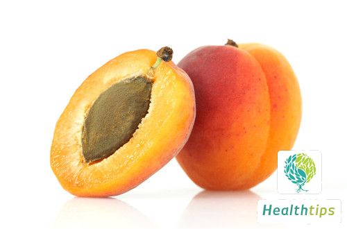 What Are the Benefits and Drawbacks of Eating Apricots?