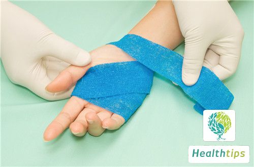 How to Reduce Swelling After a Hand Injury?