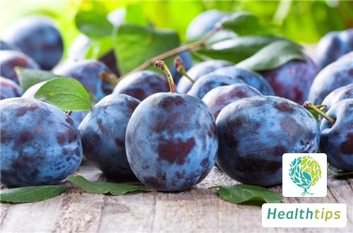 What Are the Benefits of Eating Dried Plums?