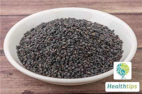 What Are the Differences Between Raw and Roasted Black Sesame Seeds?