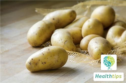 What Are the Benefits of Placing Potato Slices on Your Face?