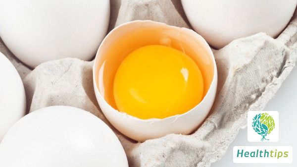 Is it true that people with gallstones should avoid eating eggs, especially egg yolks?